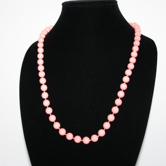 Coral pink beaded vintage necklace - Picture 1 of 4